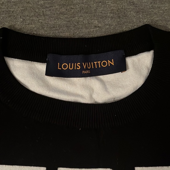 Louis Vuitton shirt 👕 - Picture 2 of 5
